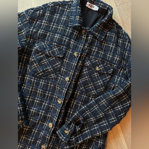 Priv Oversized Navy Bouclé Tweed Shacket – Size XS (Oversized Fit) - Picture 4 of 4